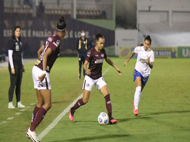 Ferroviria derrota Cruzeiro no Brasileiro Feminino