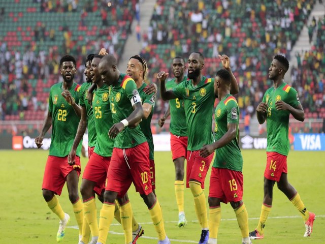 Copa Africana de Naes comea com vitria de Camares
