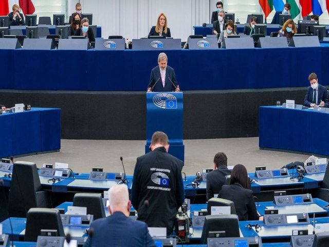 Parlamento Europeu condena ao militar russa na Ucrnia
