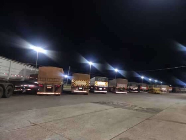 matogrosso - Fisco flagra 47 carretas carregadas de milho com documentao irregular