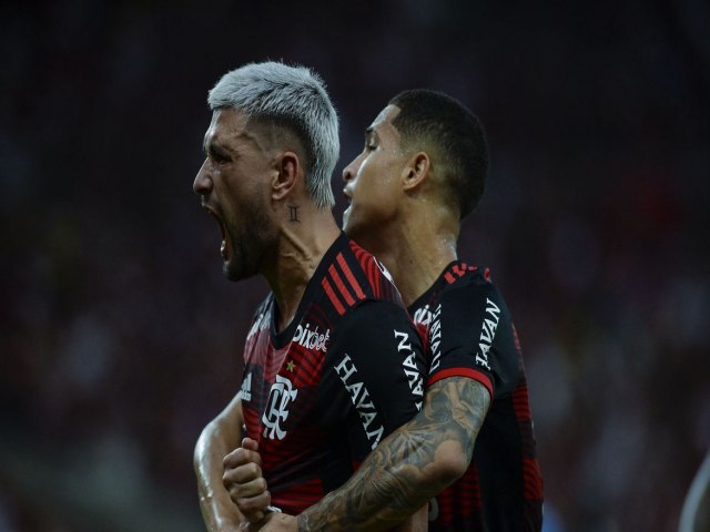 COPA DO BRASIL - Arrascaeta desequilibra e Flamengo faz placar para chegar s quartas; veja o vdeo