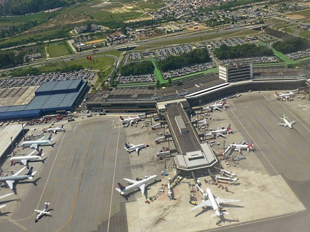 Aeroporto de Guarulhos opera com novos nmeros de cabeceiras de pista