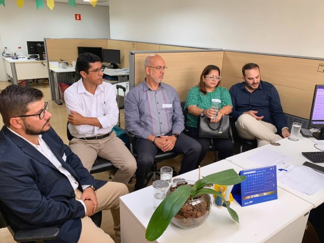 VILHENA - Servidores participam de reunies tcnicas sobre a educao em Braslia