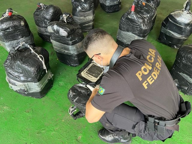 MS - Polcia Federal apreende carregamento de 1,6 tonelada de cocana