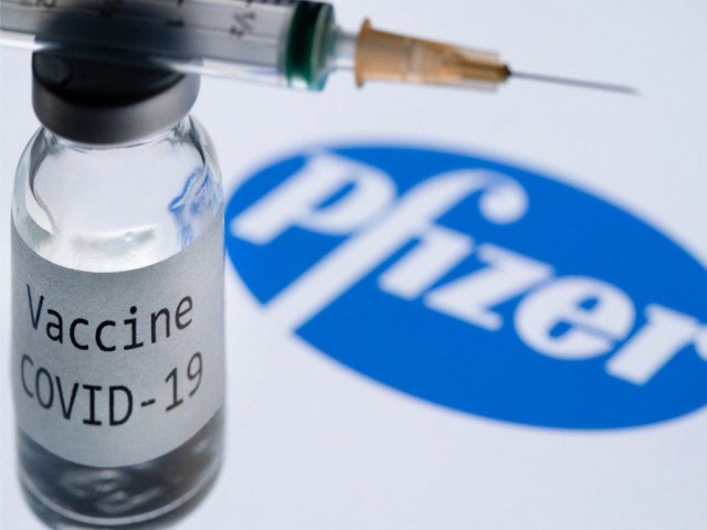 Vacinas da Pfizer e AstraZeneca so efetivas contra variante indiana do coronavrus aps 2 doses, diz estudo.