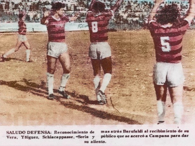 Inspiração rubro-negra: o dia em que o Defensa y Justicia jogou com o uniforme à la Flamengo