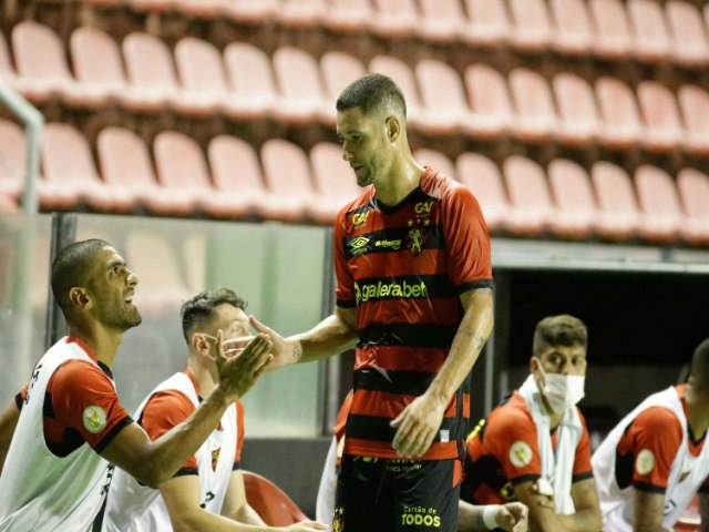 Umberto Louzer indica retorno de Thiago Neves entre os titulares do Sport