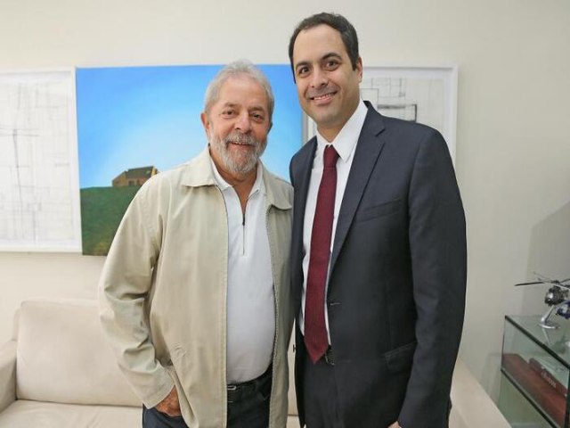 Em Pernambuco, Lula (PT) deve se reunir com Paulo Câmara (PSB) e decidir rumos do PT em PE