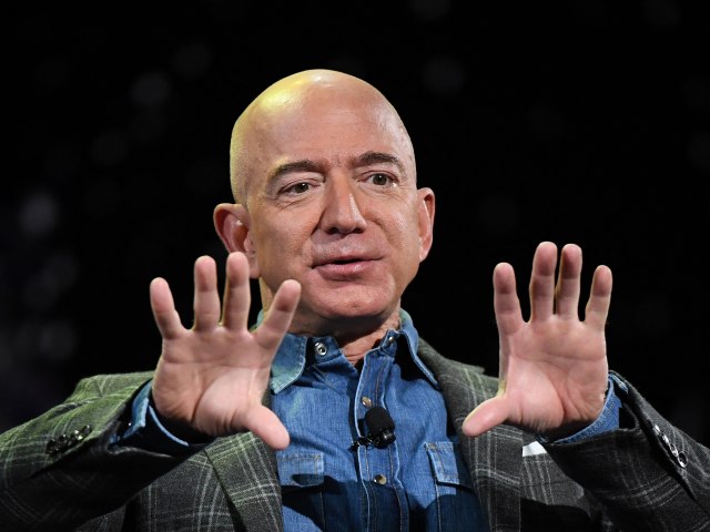 Bezos, o homem mais rico do mundo, deixar o planeta por alguns minutos na tera-feira