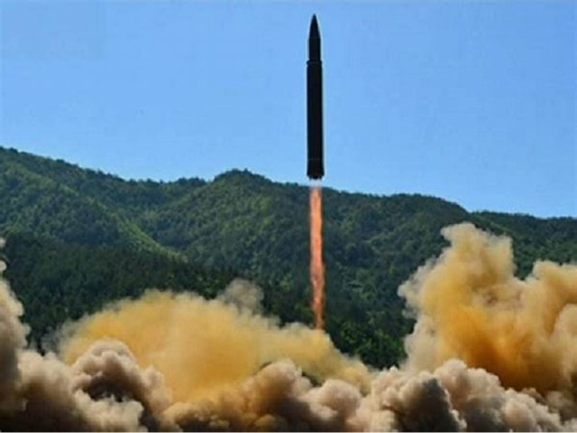 Coreia do Norte dispara mssil balstico no identificado no Mar do Japo
