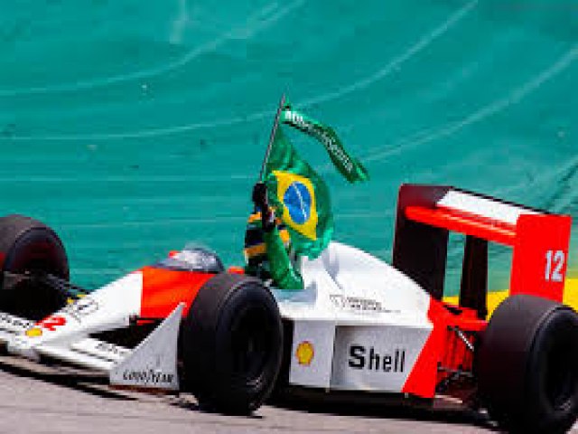 Legado dentro e fora da pista mantm Senna eterno, 30 anos aps morte