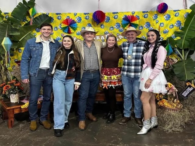Arraia dos amigos entre fam�lia 👏👏