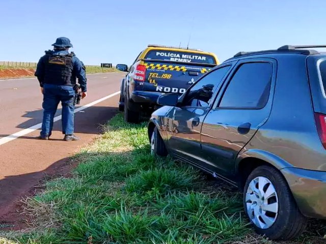 Em Vista Alegre, PM apreende 'Celtinha' abandonado em rodovia com R$ 1,4 milho em maconha