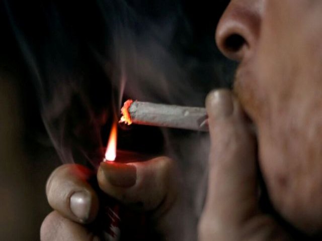 Quase 40% dos brasileiros fumantes consomem 11 ou mais cigarros ao dia