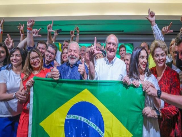 Lula comea a discutir o novo governo: quais so os cotados para ministrios?