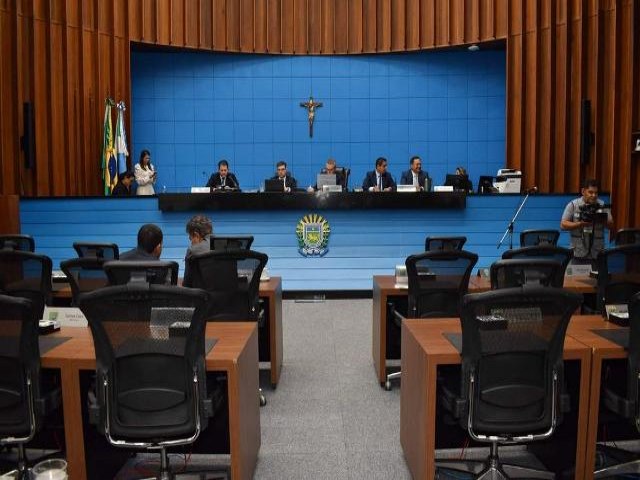 Aprovado reajuste do vice-governador e secretrios de MS, alm de 24 projetos