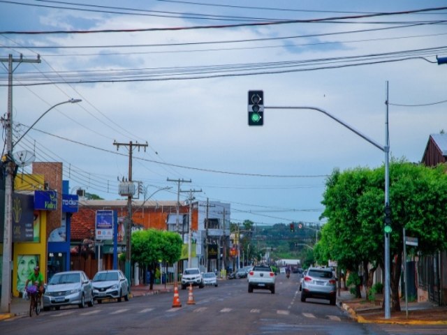 GEMUTRAN alerta motoristas para novos pontos com semforos em funcionamento