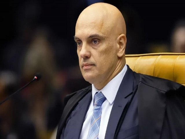 Moraes probe bloqueio de vias e prdios pblicos em todo o pas