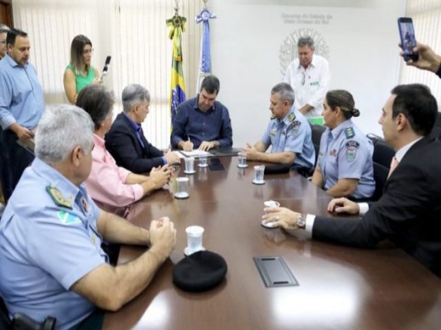 Governador d posse  novo comandante da PM e ao delegado-geral da Polcia Civil