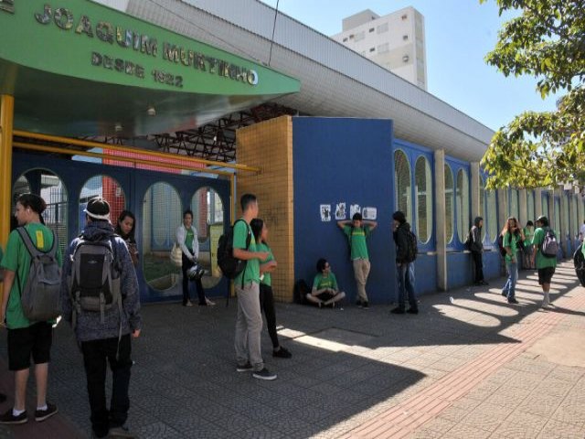 Rede Estadual ter 205 dias letivos, incluindo 11 sbados, segundo a Secretaria de Estado de Educao