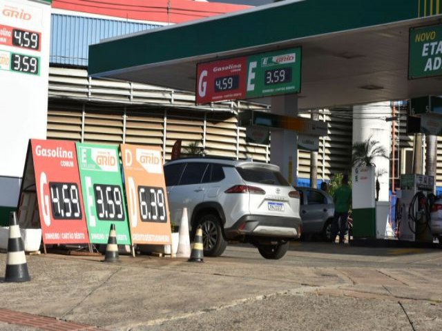 Litro da gasolina deve voltar a custar prximo de R$ 6 no Estado