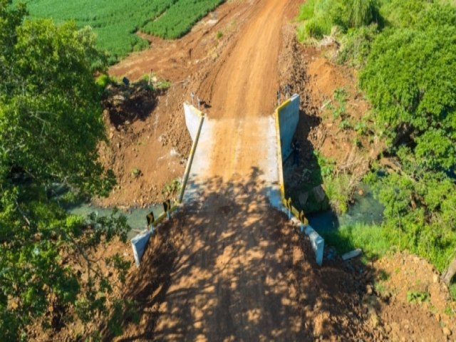 Prefeitura de Maracaju entrega a terceira ponte de concreto na Zona Rural