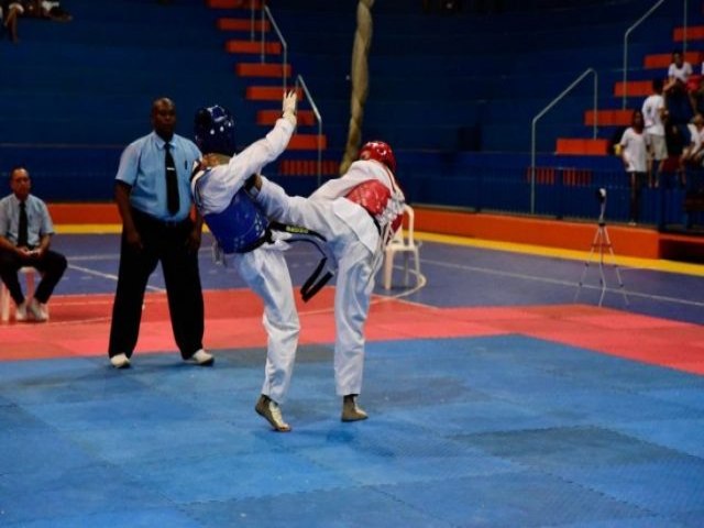 Atletas e tcnicos representam MS em disputa nacional de taekwondo no Rio de Janeiro