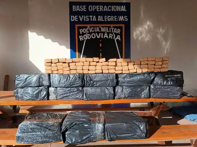 Maracaju: Durante perseguio, traficantes so presos com 326 kg de maconha na MS-164