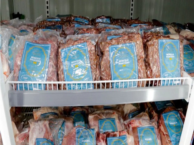 Funcionrios de frigorfico so presos por furto de 118 kg de carne em Campo Grande