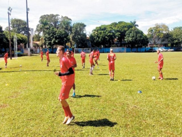 Comercial entra em semana decisiva para evitar rebaixamento no Estadual