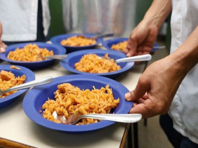 Governo define aumento nos repasses da merenda escolar que chega a 39%