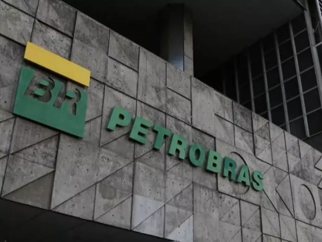 Com salrio de R$ 5,5 mil, concurso da Petrobras recebe inscries at sexta