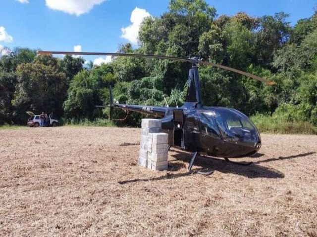 Polcia intercepta helicptero vindo do Paraguai com mais de 300 kg de cocana