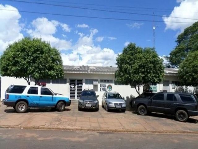 Dupla invade casa, tortura morador e foge levando carro e R$ 830 mil