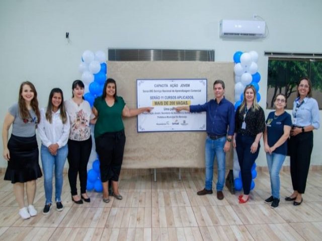 Prefeitura de Maracaju, forma a primeira turma do Programa Capacita Jovem