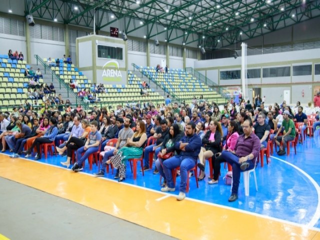 'Dia das Mes': Secretaria de Cultura realizou grande apresentao de oficinas na Arena Maracaju