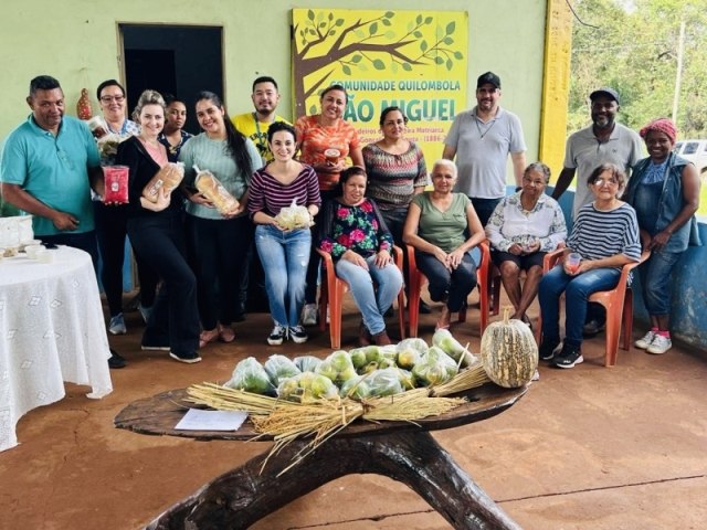 Docentes da UEMS realizam visita tcnica e conhecem projetos do Quilombo So Miguel