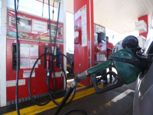 Preo da gasolina deve cair 29 centavos a partir desta quarta-feira em MS