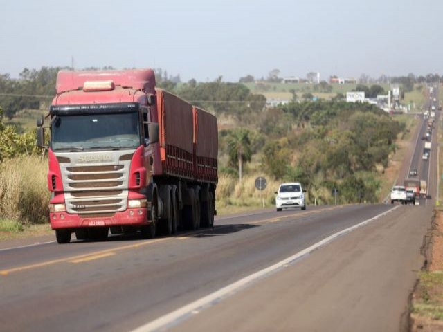 Sancionada lei que garante custeio de habilitao de motoristas em MS