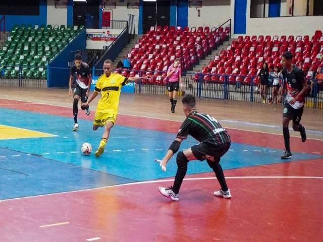 Amambai e Corumb so campees da etapa de futsal dos Jogos Escolares da Juventude de MS