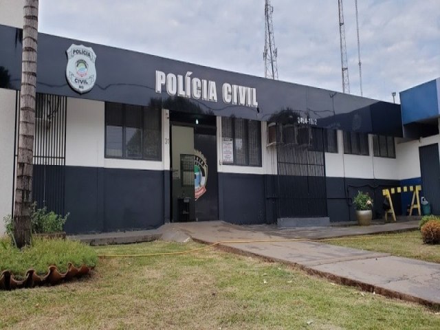 Ladro invade residncia no Bairro Paraguai e furta R$ 700 reais e cartes bancrios