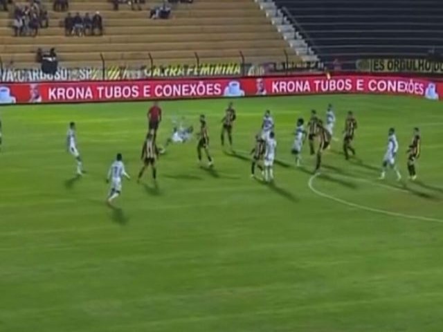 Jogador sul-mato-grossense marca gol 'nvel Puskas' em partida da Srie B do Brasileiro; assista