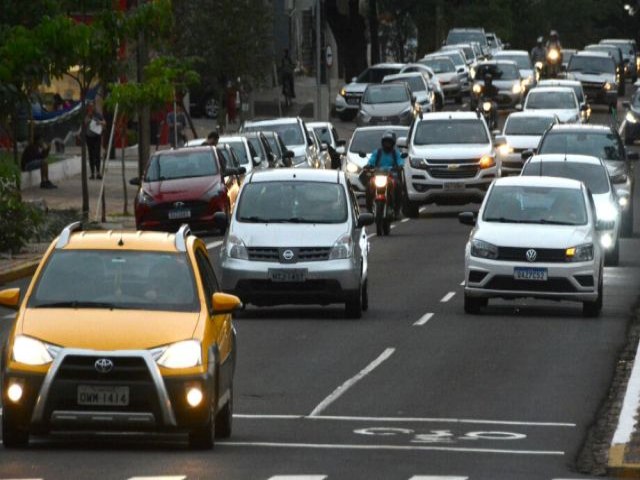 Licenciamento de veculos com placas de final 6 deve ser pago at o fim de julho