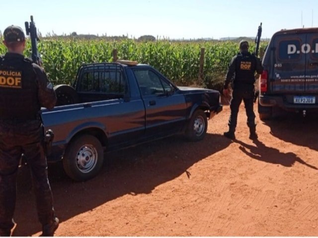 Casal  preso aps ser flagrado transportando 137 Kg de maconha em Maracaju