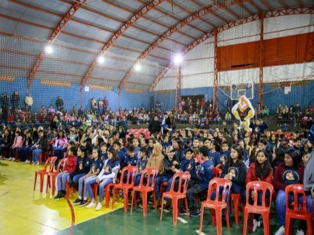 Parceria da Prefeitura e Governo do Estado proporciona a formatura de mais de 400 alunos no PROERD