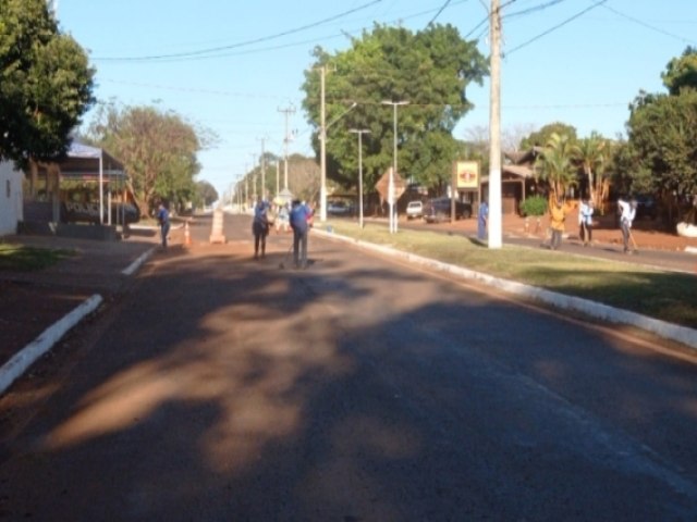 Prefeitura de Maracaju realiza Mutiro de Limpeza no Distrito de Vista Alegre