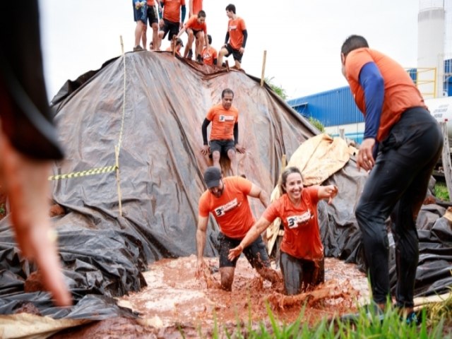 Com mais de 500 inscritos, 3 Extreme Running foi realizado no Motdromo Osmar Ferreira