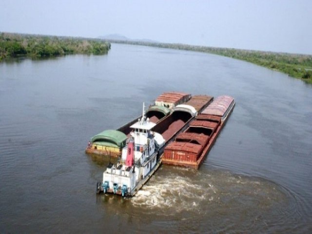 Caloro pode inviabilizar a navegao comercial no Rio Paraguai novamente