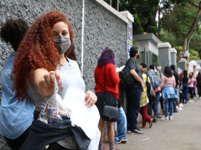 Mais de 47 mil estudantes sul-mato-grossenses realizam o Enem neste domingo