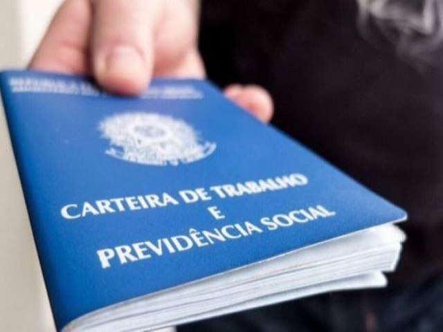 Brasil gera mais de 190 mil postos com carteira assinada em outubro